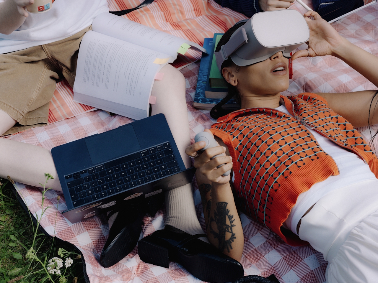 photo-1504672281656-e4981d70414b